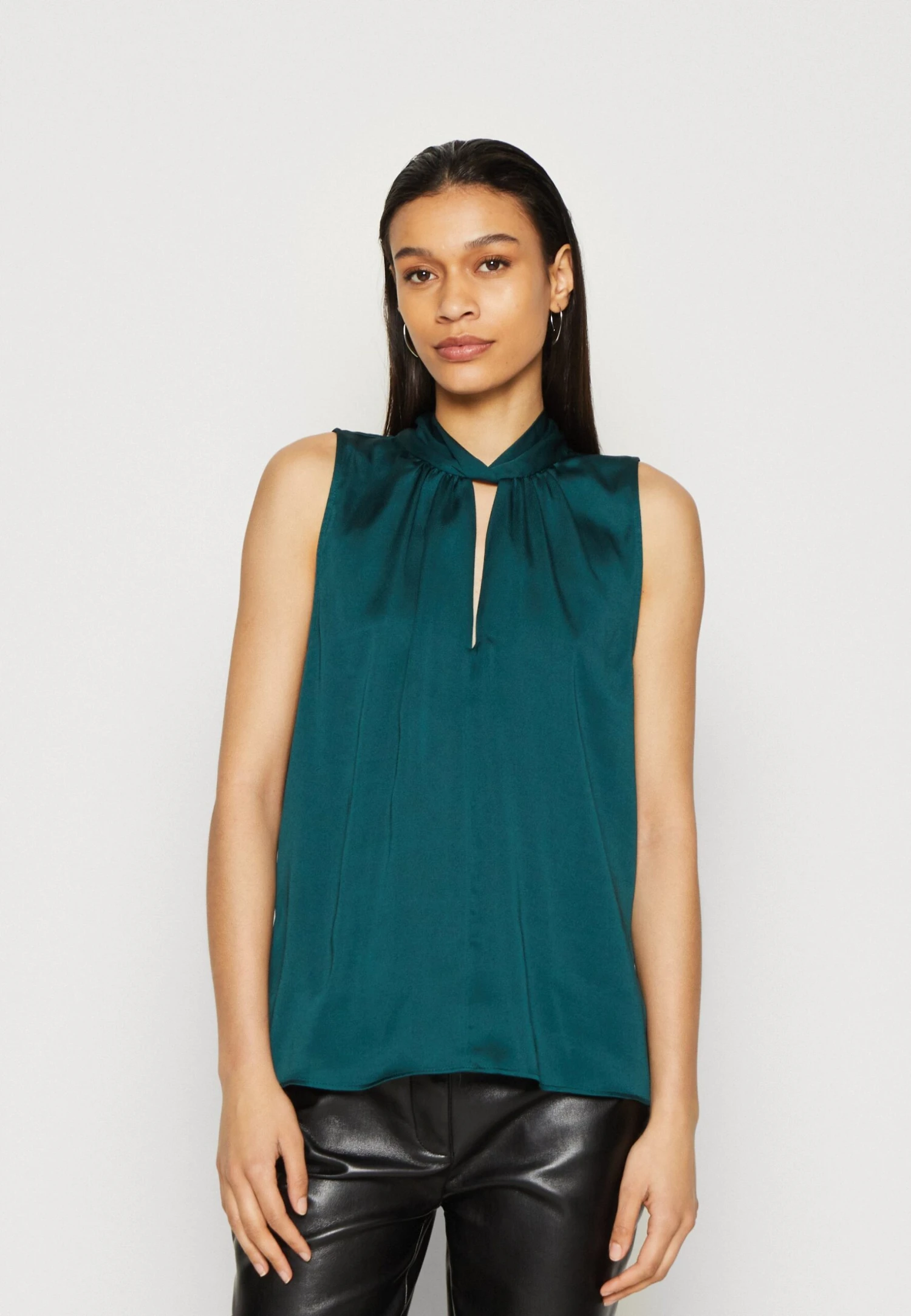 Anna Field Top - Green 1 Anna Field Top - Green