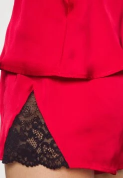 Anna Field 4 Piece Gift Set - Pyjama - Black/Red -Anna Field Verkoop 2024 1b05099bd812403a89fd3d29c3729797