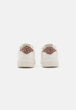 Anna Field Sneakers Laag - White/Multi-Coloured 9 Anna Field Sneakers Laag - White/Multi-Coloured -Anna Field Verkoop 2024 1f48cb4d5f2a44c58917f2ef47922eab