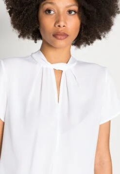Anna Field Blouse - White 9 Anna Field Blouse - White -Anna Field Verkoop 2024 23483150b1824a109d6cc2a5facb667a
