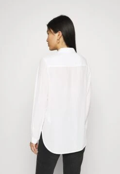 Anna Field Basic Blouse With Front Pockets - Overhemdblouse - Offwhite 10 Anna Field Basic Blouse With Front Pockets - Overhemdblouse - Offwhite -Anna Field Verkoop 2024 25b2dcdd81114e48bf79bfc23d5bd020