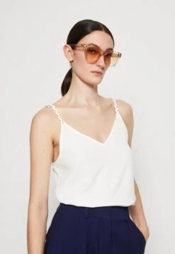 Anna Field Top - Off-White 9 Anna Field Top - Off-White -Anna Field Verkoop 2024 3a0ac3a280524c00853897f1c6df9c35