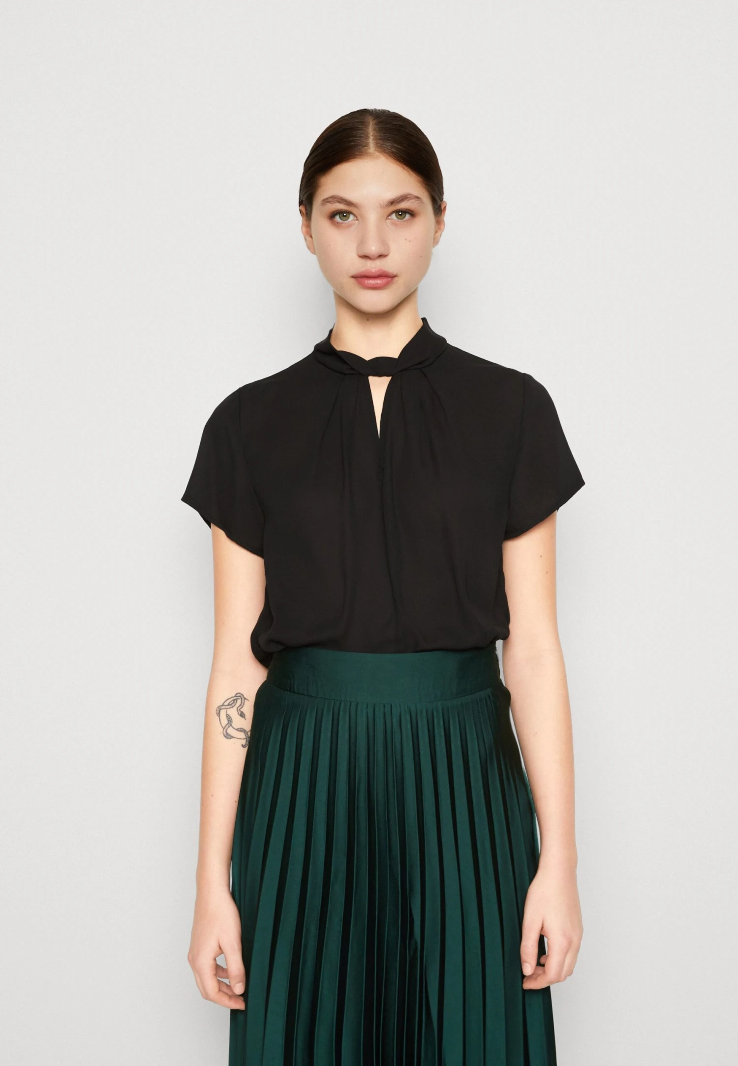Anna Field Blouse - Black 1 Anna Field Blouse - Black