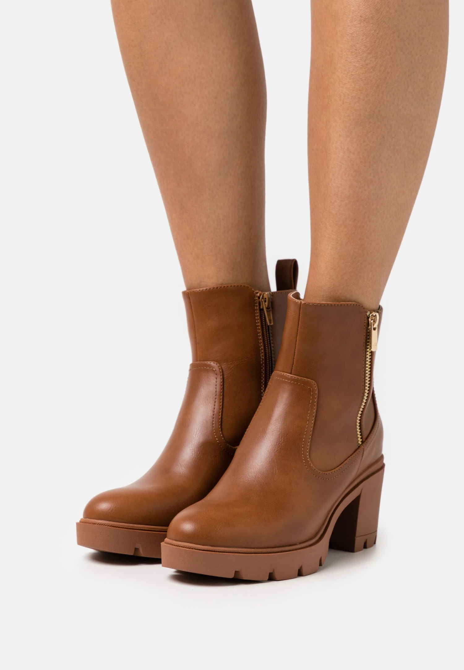 Anna Field Enkellaarsjes Met Plateauzool - Cognac 1 Anna Field Enkellaarsjes Met Plateauzool - Cognac