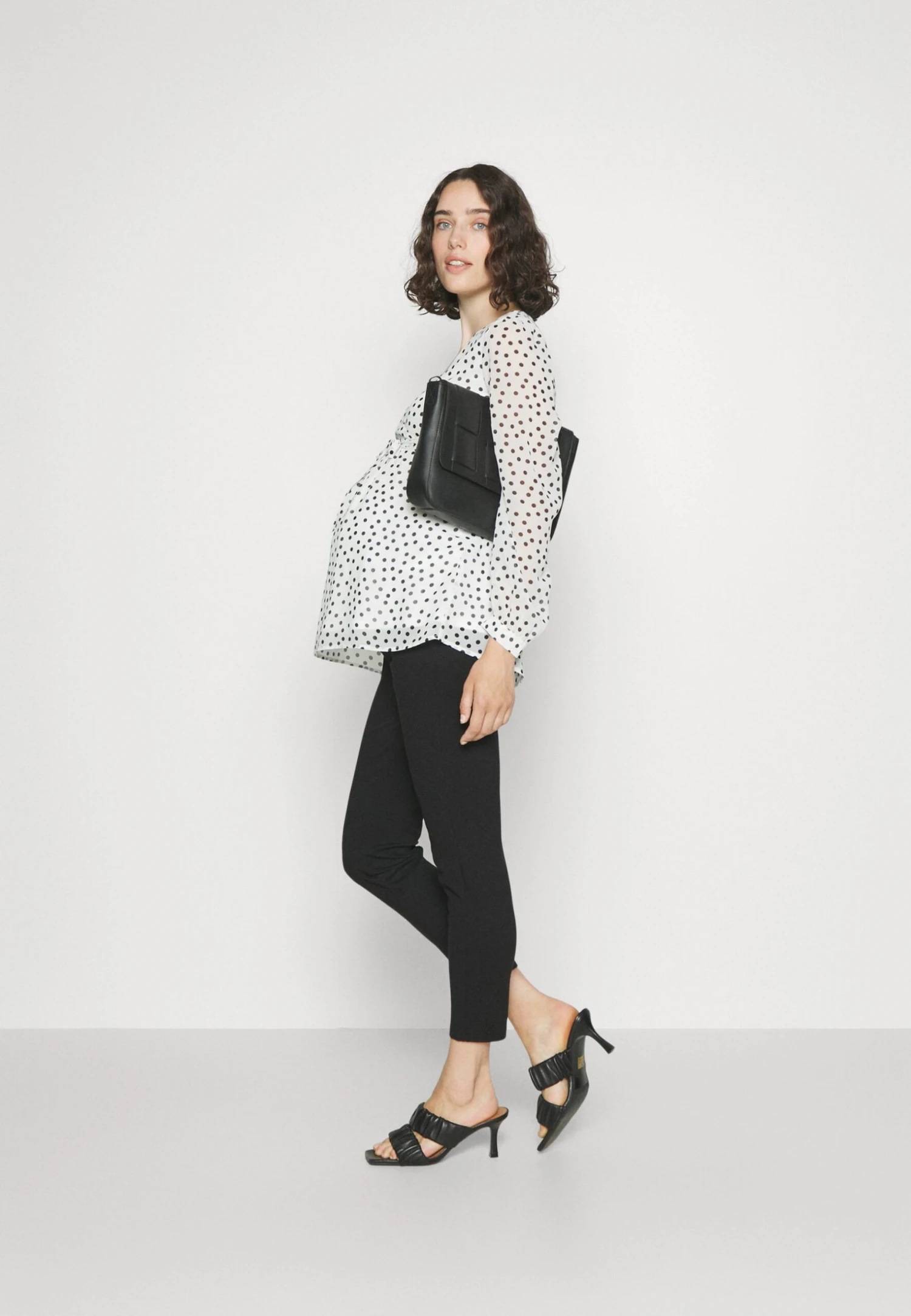 Blouse - White/Black 2 Blouse - White/Black - Afbeelding 2