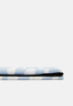 Voorkant -Anna Field Verkoop 2024 51e781a9de514d4789e2b3d48780580a