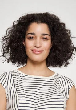 Maternity Baby Doll Nursing Tee- T-Shirt Print -Dark Blue/Off-White -Anna Field Verkoop 2024 8c3abe7c8c1f46f5a45d96808f456c74