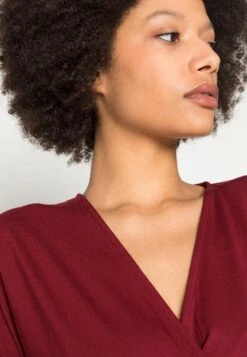 Anna Field Jerseyjurk - Bordeaux 9 Anna Field Jerseyjurk - Bordeaux -Anna Field Verkoop 2024 8ea0a9ed42d040c7907517aaf764fdb9