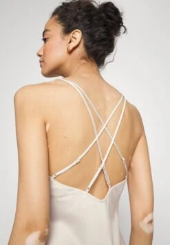 Anna Field Bridal Nightie / 003 - Off-White - Nachtjapon - 003 - Off-White 11 Anna Field Bridal Nightie / 003 - Off-White - Nachtjapon - 003 - Off-White -Anna Field Verkoop 2024 9c3870beb15a4e44a97686ec673230cd