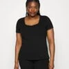 Plus Size - T-Shirt Print - Black