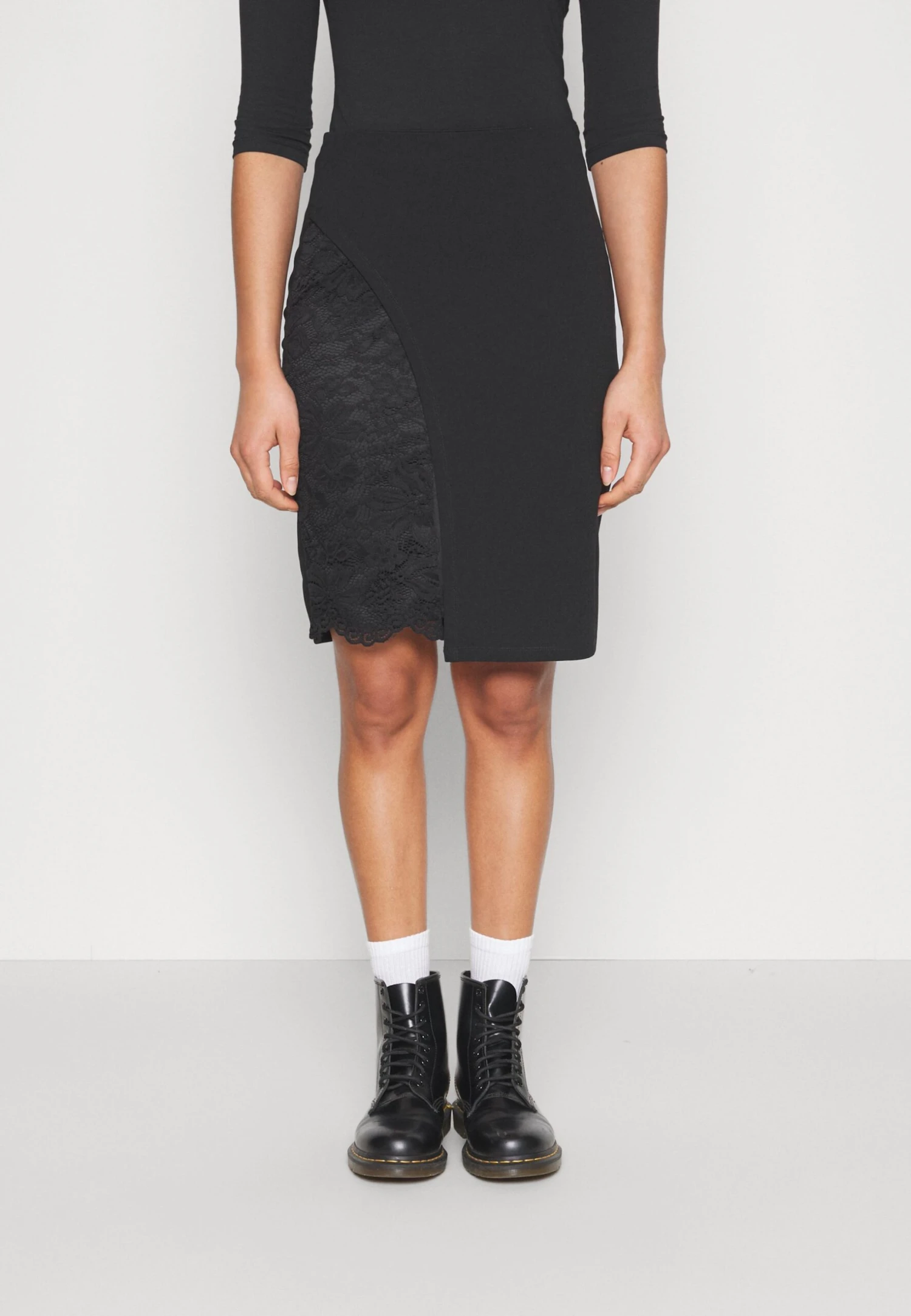 Panel Asymmetric Skirt - Minirok - Black 1 Panel Asymmetric Skirt - Minirok - Black