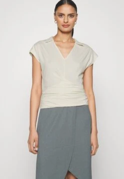 Anna Field Wrap Blouse- Blouse - Offwhite 13 Anna Field Wrap Blouse- Blouse - Offwhite -Anna Field Verkoop 2024 e32e10cda0cc4b0aac7db79e529dcd11