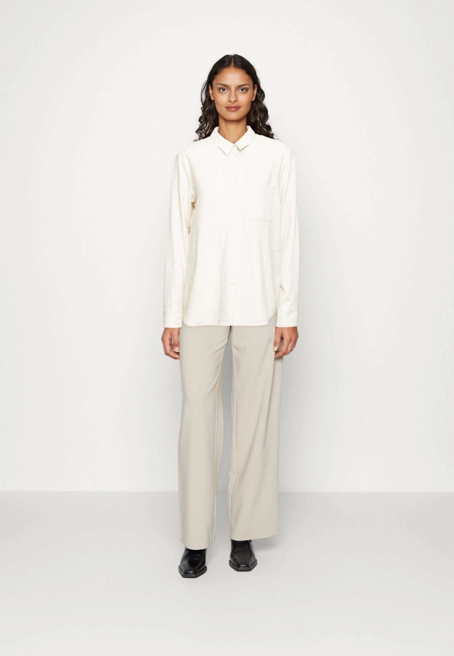 Anna Field Linen-Mix Button Down Blouse - Overhemdblouse - Beige 2 Anna Field Linen-Mix Button Down Blouse - Overhemdblouse - Beige - Afbeelding 2