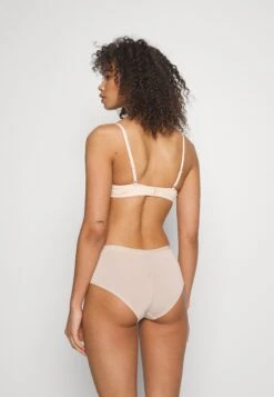 Anna Field 3 Pack - Beugel Bh - Nude - 916_Black - 802_Pink - 402 10 Anna Field 3 Pack - Beugel Bh - Nude - 916_Black - 802_Pink - 402 -Anna Field Verkoop 2024 f654968d8e45451b961ac5396ffce460