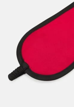 Anna Field 4 Piece Gift Set - Pyjama - Black/Red -Anna Field Verkoop 2024 f898ea81891f40e4a530fc3e7f8d2906