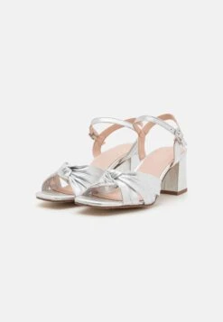 Anna Field Leather- Sandalen - Silver 8 Anna Field Leather- Sandalen - Silver -Anna Field Verkoop 2024 fd8e08af5d764c5fb1e58713d3b44e5d
